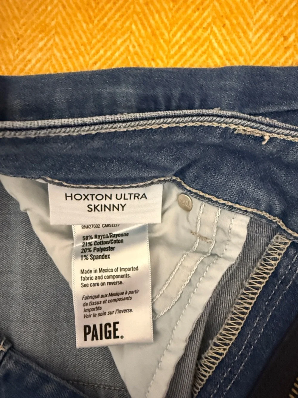 PAIGE Slim Women’s Denim Jeans in Mid Blue Wash - Picture 2 of 3